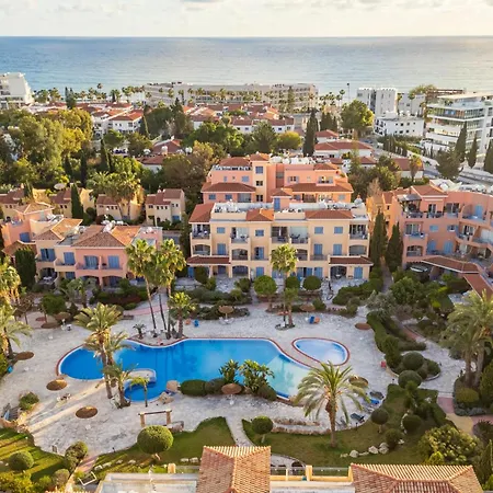 H&o Limnaria Elegance Pool View Apartment Paphos