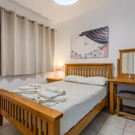 Appartement H&o Limnaria Elegance Pool View Paphos